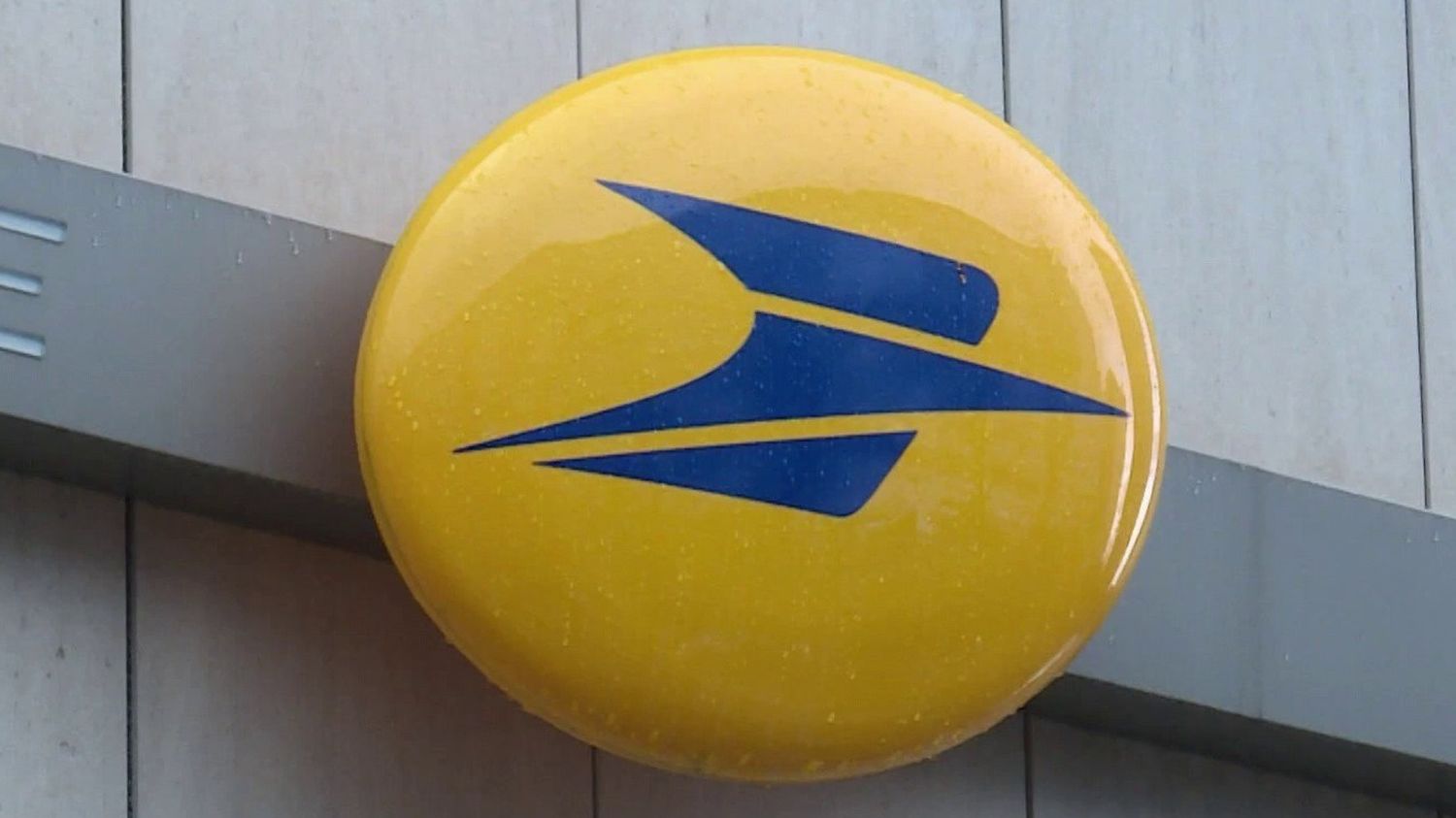 Actualité - Cyberattaque contre la banque postale