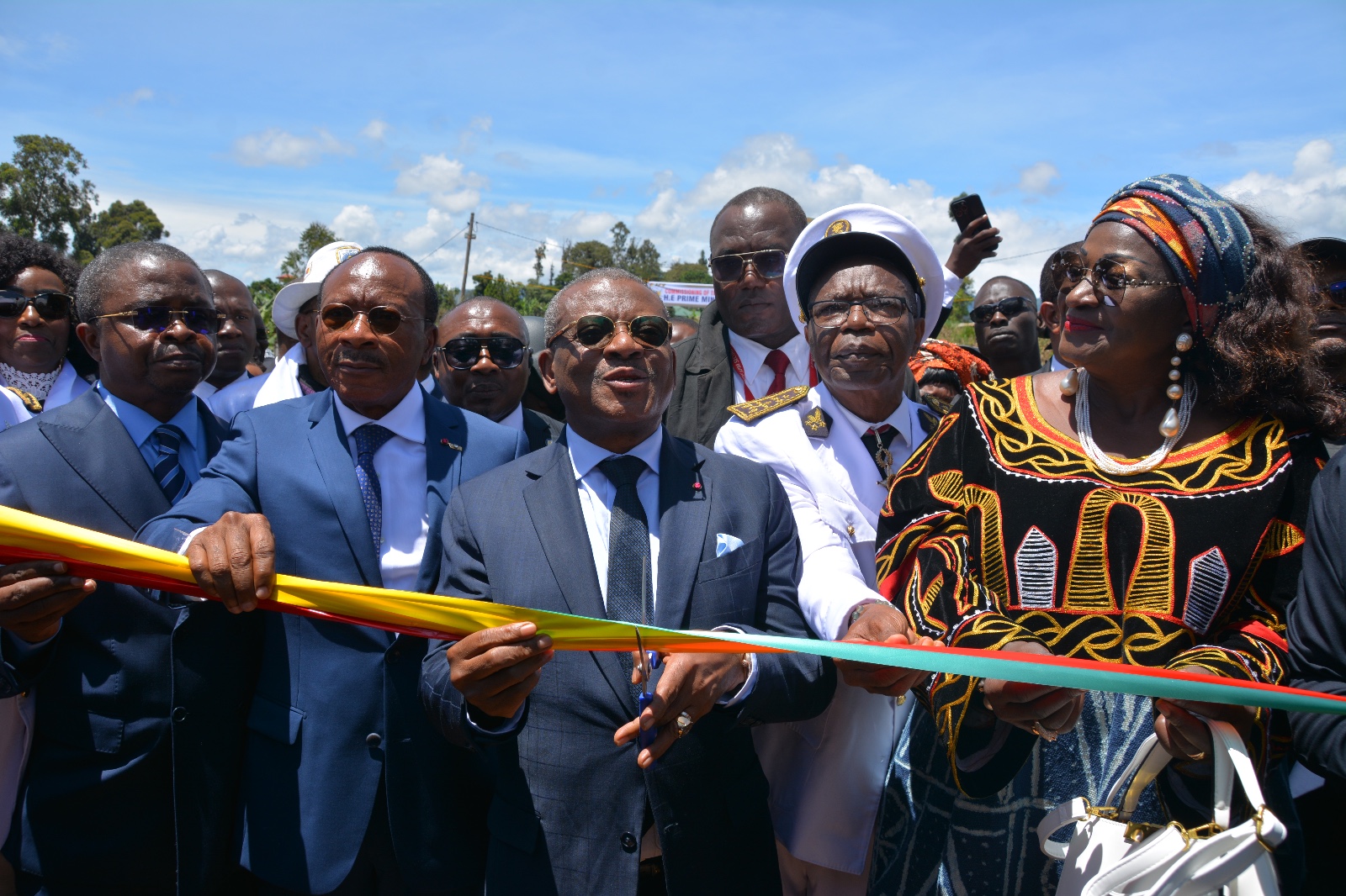 Actualité - Paul Menounga : « le premier ministre a passé tout un septennat à poser les premières pierres »