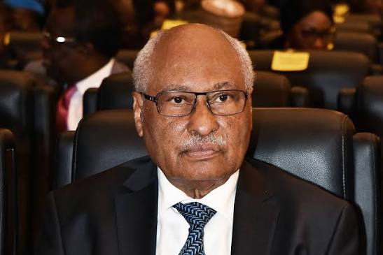 Actualité - Révision constitutionnelle au Cameroun : Laurent Esso désigné pour défendre le projet de vice-présidence devant le Parlement