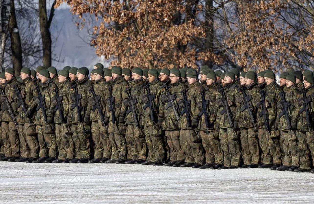 Actualité -  L’Allemagne verrouille ses frontières pour les hommes en âge de servir