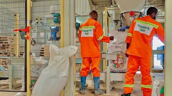 Actualité - Le groupe Noutchogouin investit 10 milliards FCFA dans une ferme avicole au Gabon
