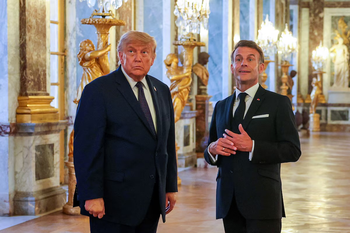 Actualité - Accord historique à Versailles : Donald Trump signe la trêve avec l'Iran sous les ors de la France