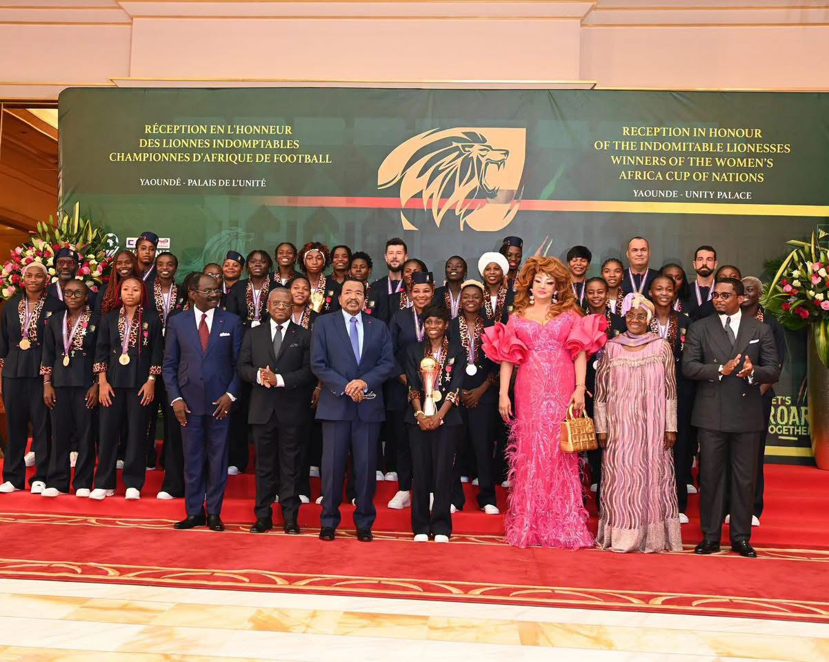 Actualité - Les Lionnes Indomptables reçues à la Présidence de la République